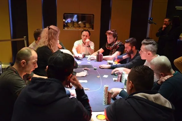De finaletafel in Rotterdam | 2015/03 - Rotterdam Poker Series - 1.000 eu Main Event 